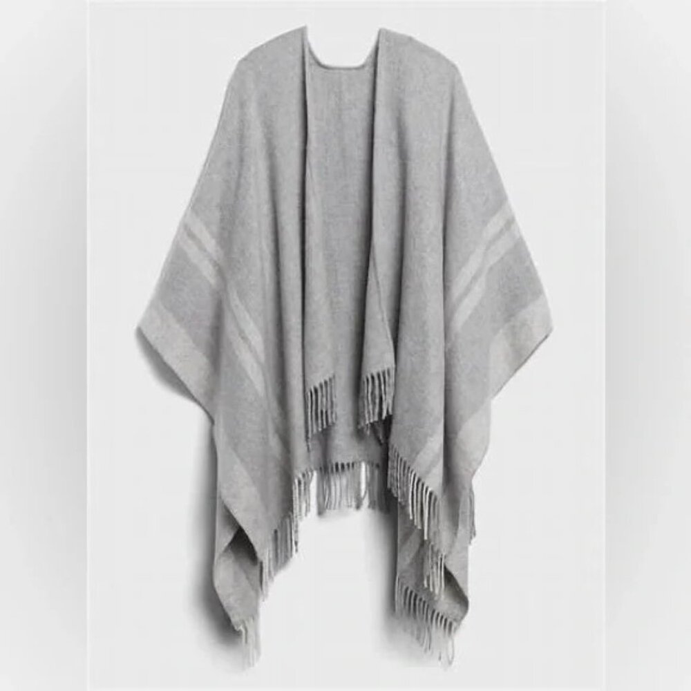 Banana Republic Gray Wool Blend Poncho Wrap OS 50% wool